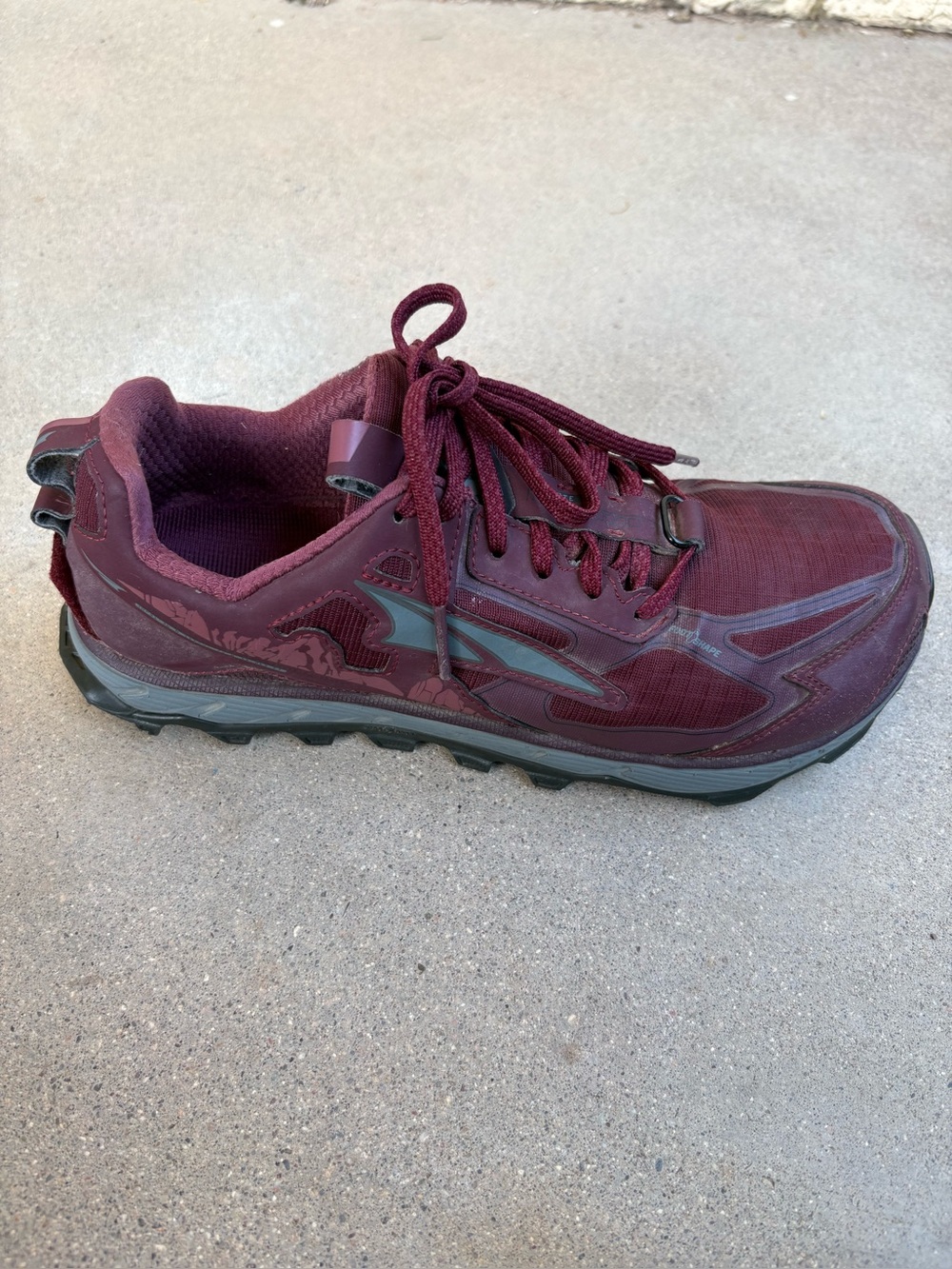 Altra Lone Peak 4.5 Womens 9 Trail Running Hiking Walking Comfort Shoes Burgundy